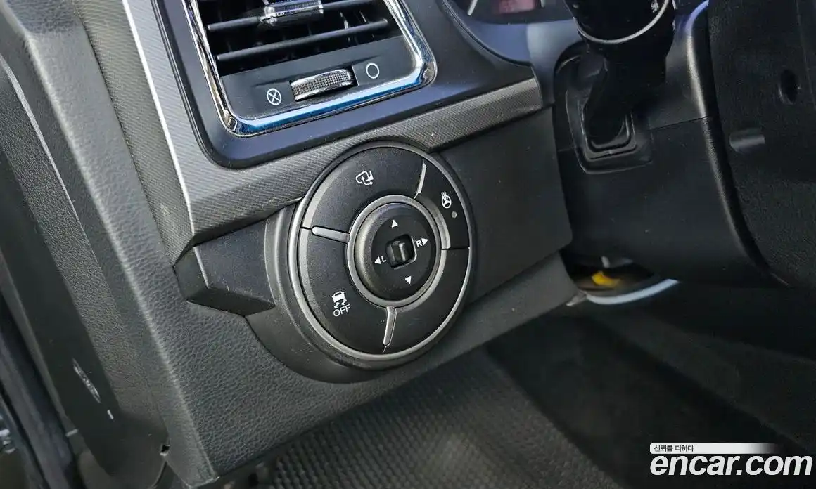 SsangYong Korando 2016 2.0 Автомат в Москве № 818746, фото 18