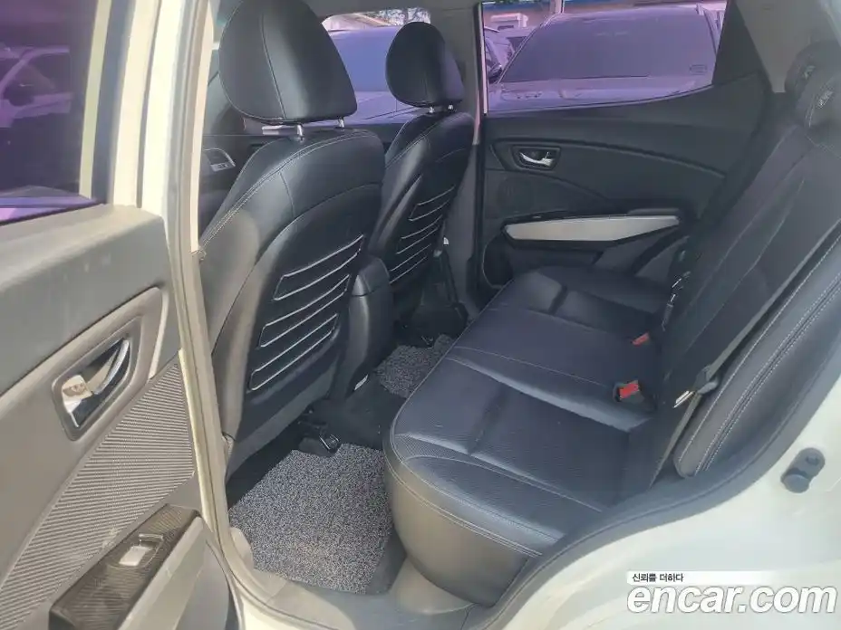 SsangYong TIBOLI 2015 1.6 Автомат в Москве № 818927, фото 10