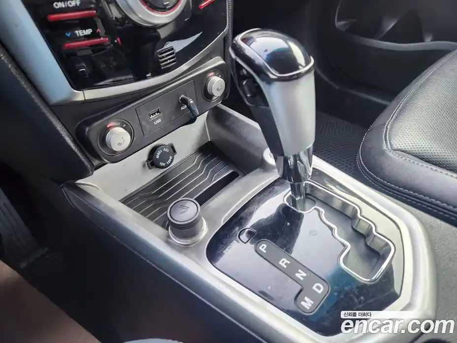 SsangYong TIBOLI 2015 1.6 Автомат в Москве № 818998, фото 13