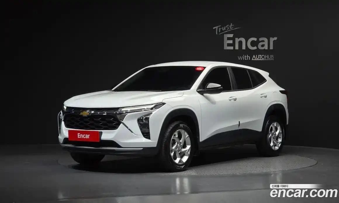 Chevrolet Trax 2023 1.2 Автомат в Москве № 819357, фото 1