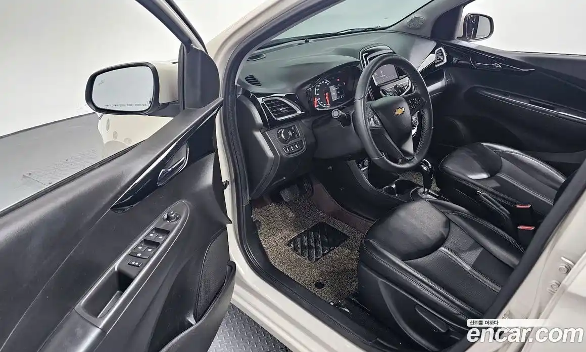 Chevrolet Spark 2021 1.0 Автомат в Москве № 819414, фото 11