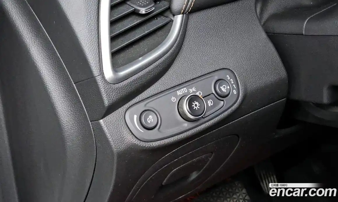 Chevrolet Trax 2019 1.4 Автомат в Москве № 819464, фото 17