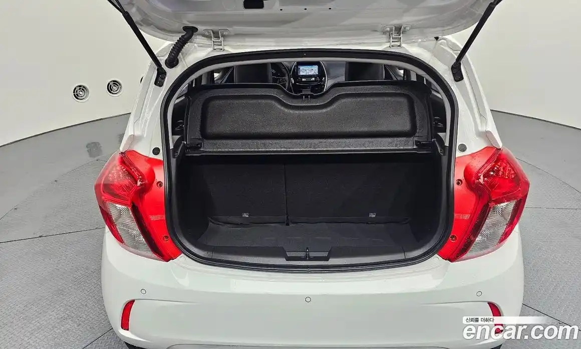 Chevrolet Spark 2018 1.0 Автомат в Москве № 819503, фото 20