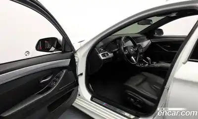 BMW 5-Series 2015 3.0 Автомат в Москве № 821568, миниатюра 10