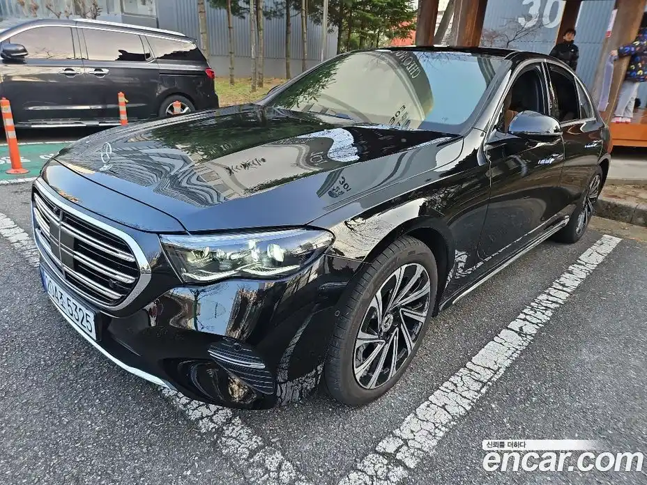 Mercedes-Benz E-Class 2025 2.0 Автомат в Москве № 821874, фото 4