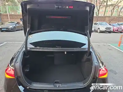 Mercedes-Benz E-Class 2025 2.0 Автомат в Москве № 821874, миниатюра 10