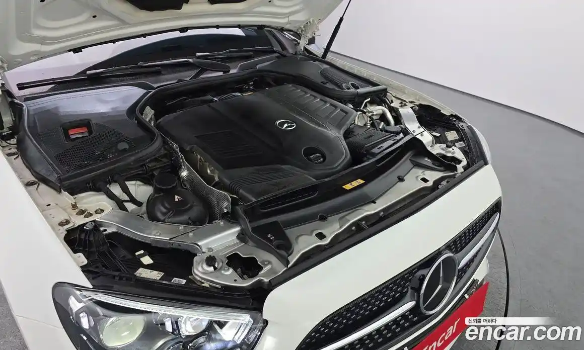 Mercedes-Benz E-Class 2022 3.0 Автомат в Москве № 822005, фото 6