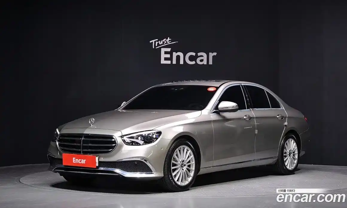 Mercedes-Benz E-Class 2021 2.0 Автомат в Москве № 822150, фото 1