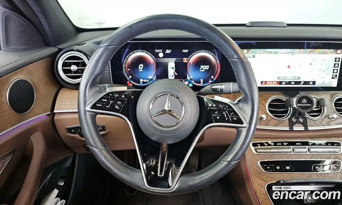 Mercedes-Benz E-Class 2021 2.0 Автомат в Москве № 822150, фото 13