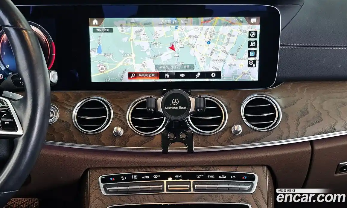 Mercedes-Benz E-Class 2021 2.0 Автомат в Москве № 822150, фото 14