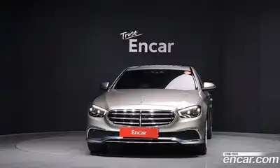 Mercedes-Benz E-Class 2021 2.0 Автомат в Москве № 822150, миниатюра 3