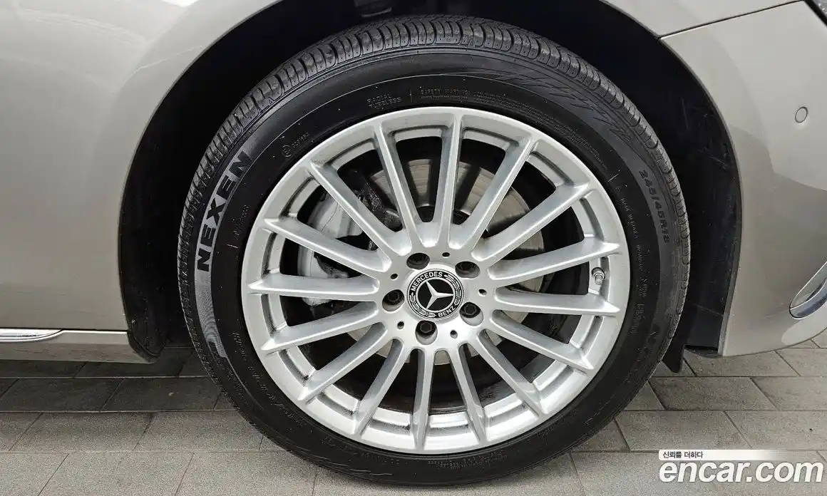 Mercedes-Benz E-Class 2021 2.0 Автомат в Москве № 822150, фото 5