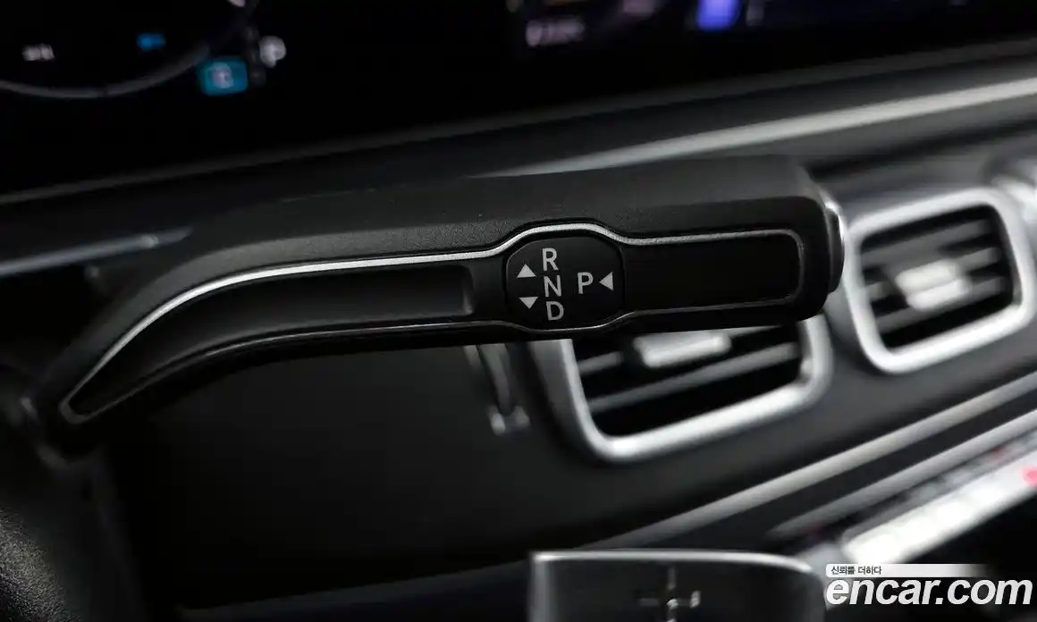 Mercedes-Benz GLE-Class 2023 3.0 Автомат в Москве № 822223, фото 9