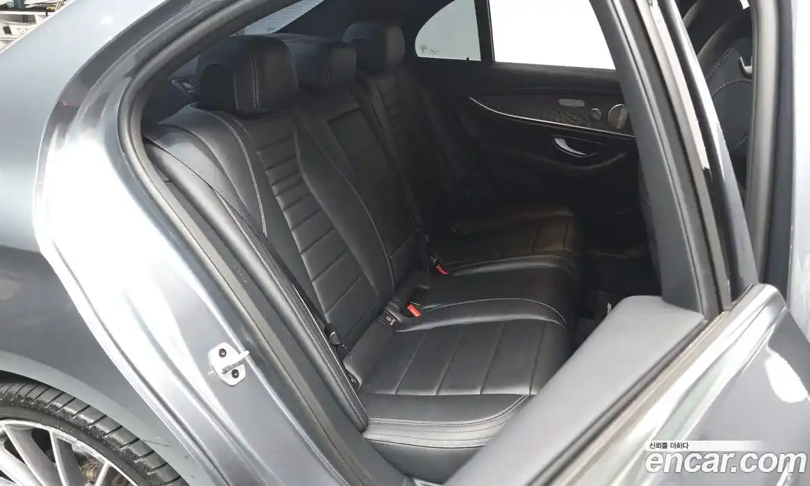 Mercedes-Benz E-Class 2021 2.0 Автомат в Москве № 822241, фото 11