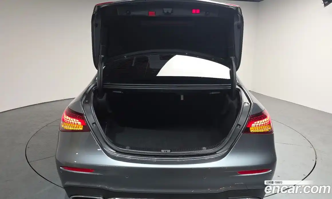 Mercedes-Benz E-Class 2021 2.0 Автомат в Москве № 822241, фото 19