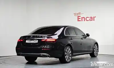 Mercedes-Benz E-Class 2021 3.0 Автомат в Москве № 822663, миниатюра 2
