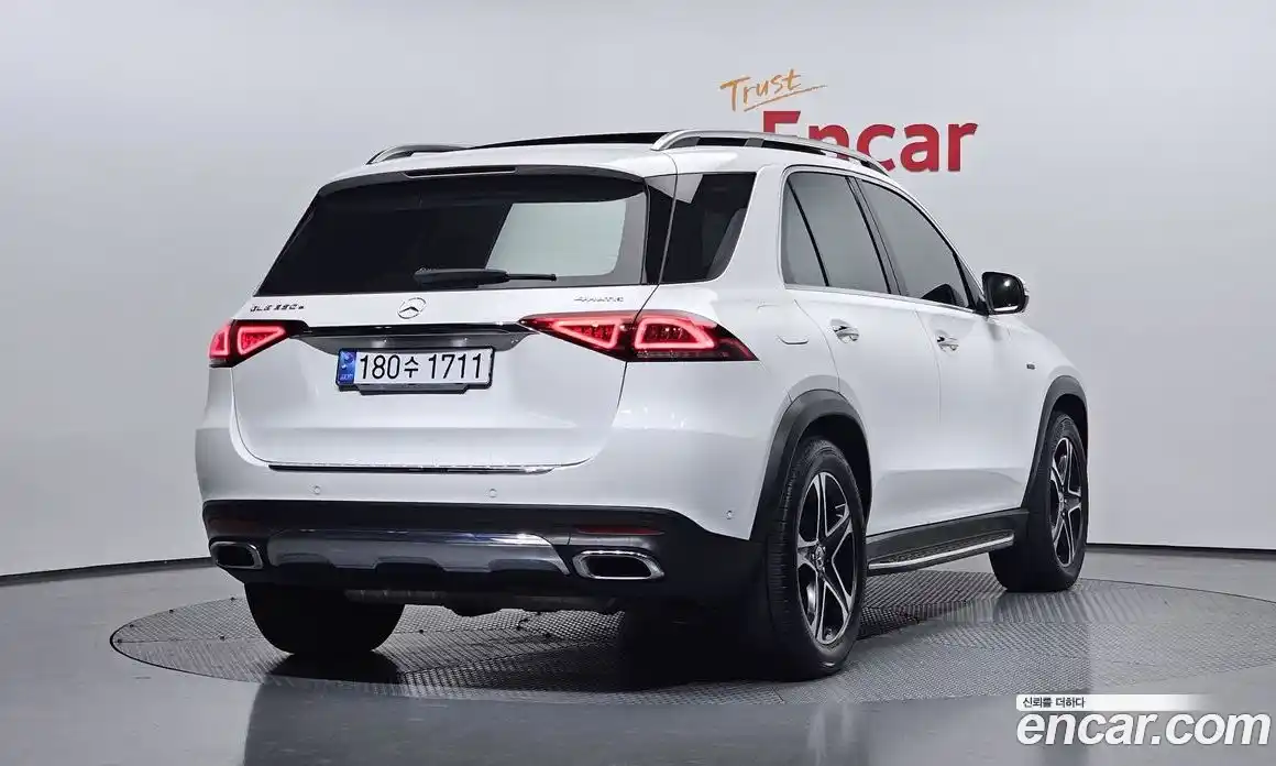 Mercedes-Benz GLE-Class 2021 2.0 Автомат в Москве № 823024, фото 2