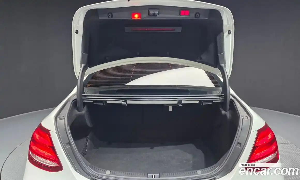 Mercedes-Benz E-Class 2019 2.0 Автомат в Москве № 823027, фото 20