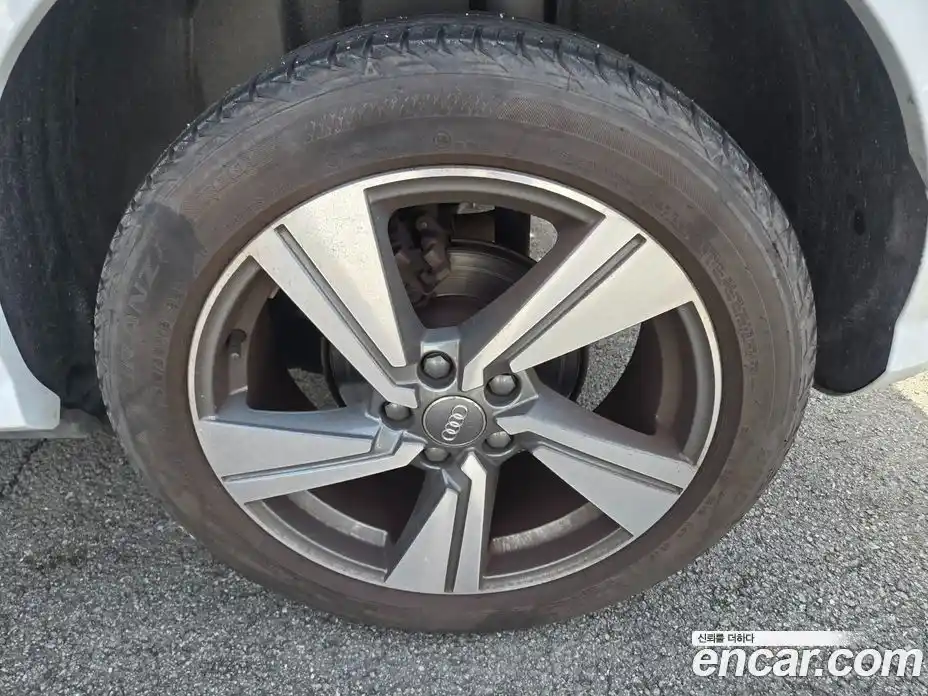 Audi Q2 2020 2.0 Автомат в Москве № 823139, фото 16