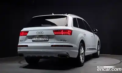 Audi Q7 2019 2.0 Автомат в Москве № 823155, миниатюра 2