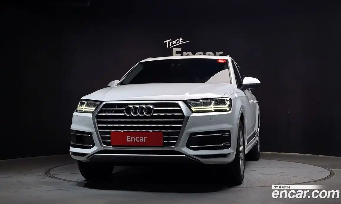 Audi Q7 2019 2.0 Автомат в Москве № 823155, фото 3