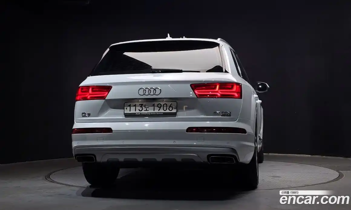 Audi Q7 2019 2.0 Автомат в Москве № 823155, фото 4