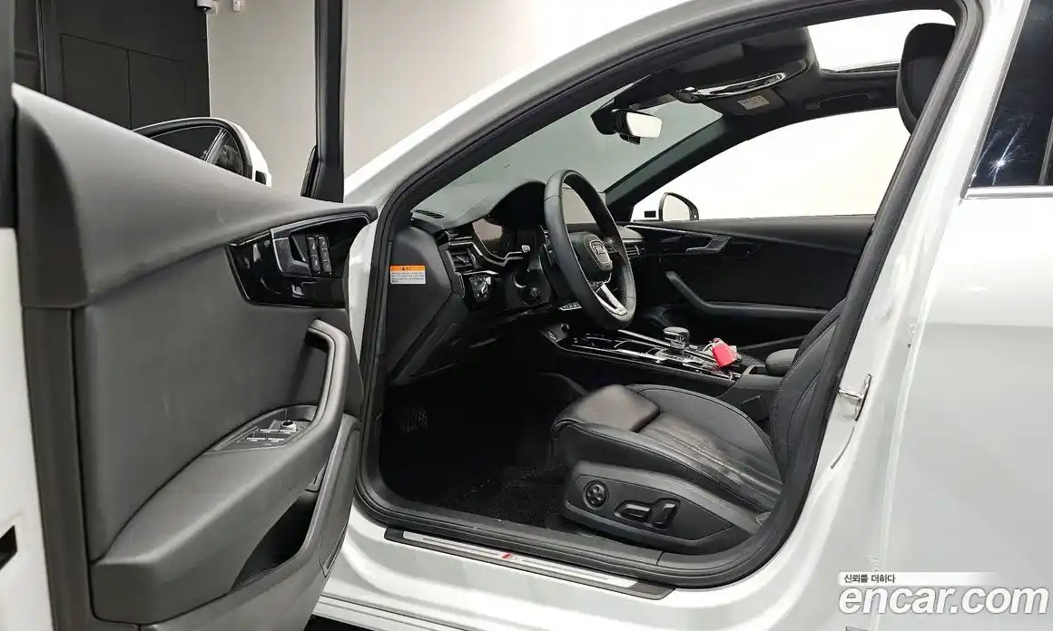 Audi A4 2021 2.0 Автомат в Москве № 823175, фото 10