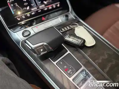 Audi A6 2022 2.0 Автомат в Москве № 823605, миниатюра 9