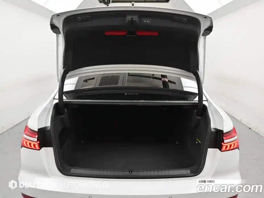 Audi A6 2020 2.0 Автомат в Москве № 823638, фото 19