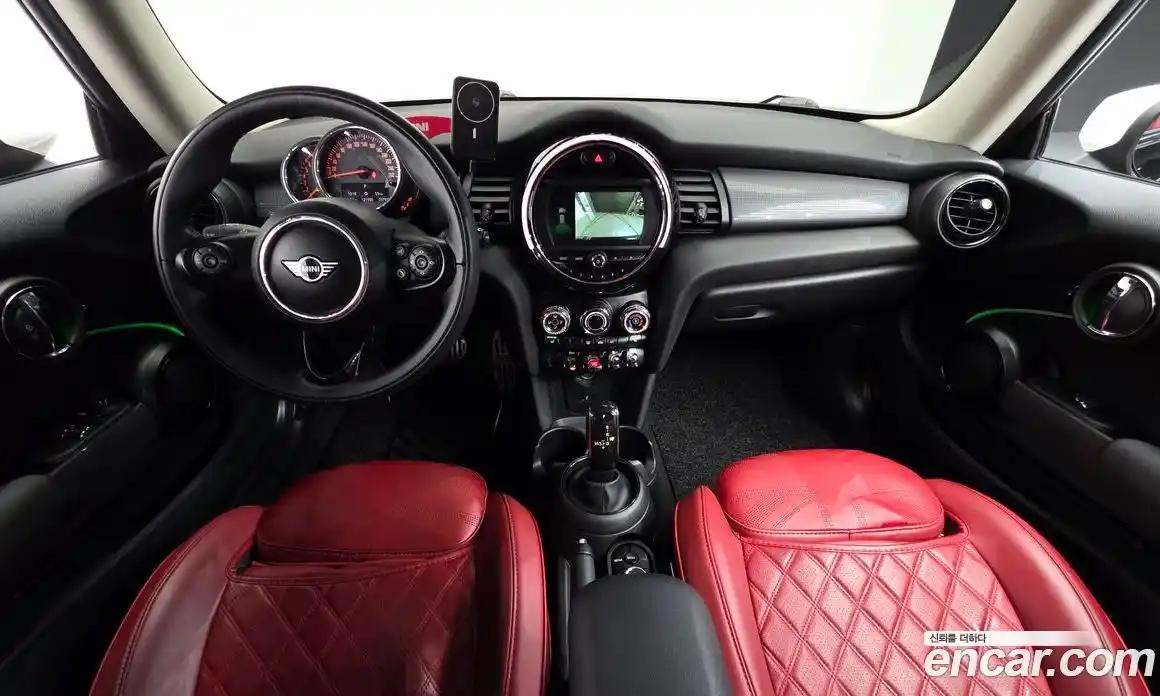 Mini Cooper 2020 1.5 Автомат в Москве № 825367, фото 7