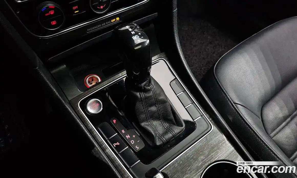 Volkswagen Passat 2018 2.0 Автомат в Москве № 826144, фото 9