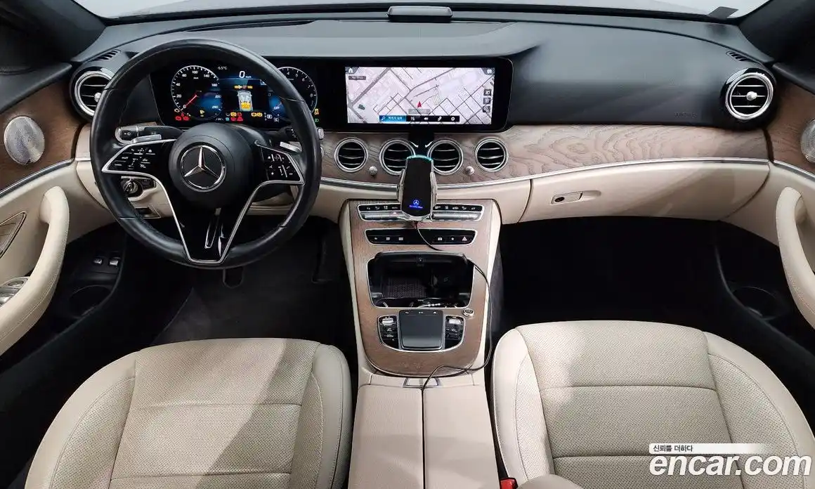 Mercedes-Benz E-Class 2021 2.0 Автомат в Москве № 195443, фото 7