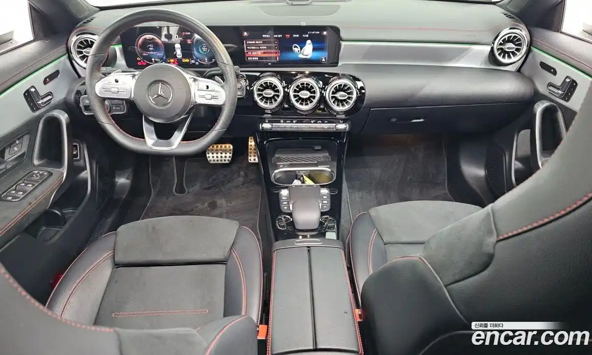 Mercedes-Benz CLA-Class 2020 2.0 Автомат в Москве № 220816, фото 7