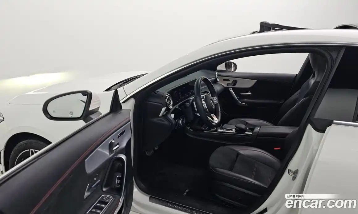 Mercedes-Benz CLA-Class 2020 2.0 Автомат в Москве № 220816, фото 10