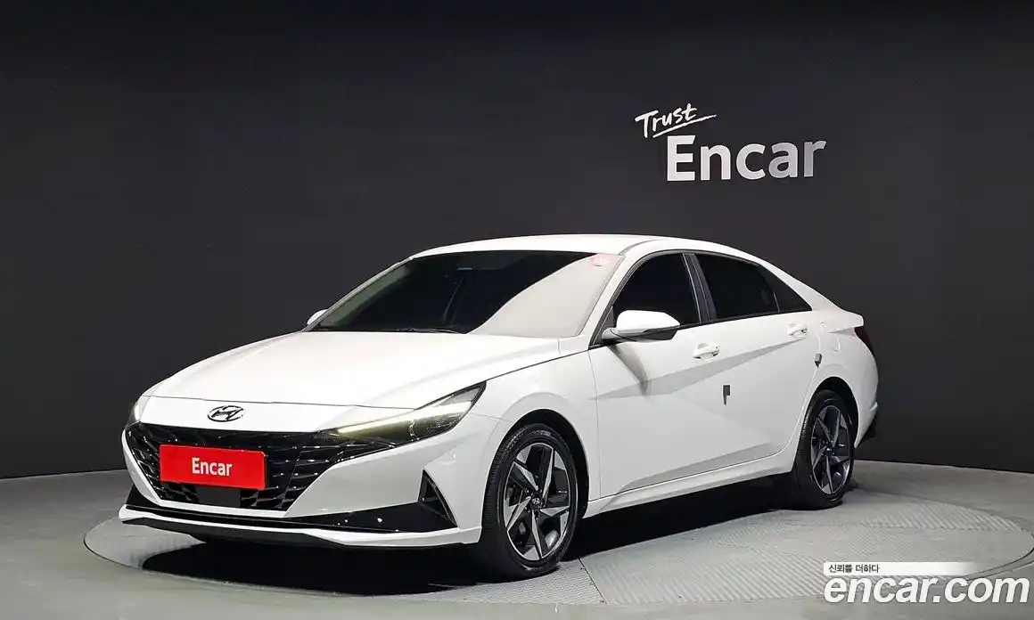 Hyundai Avante 2023 1.6 Автомат в Москве № 796516, фото 1