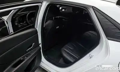 Hyundai Avante 2023 1.6 Автомат в Москве № 796516, миниатюра 11