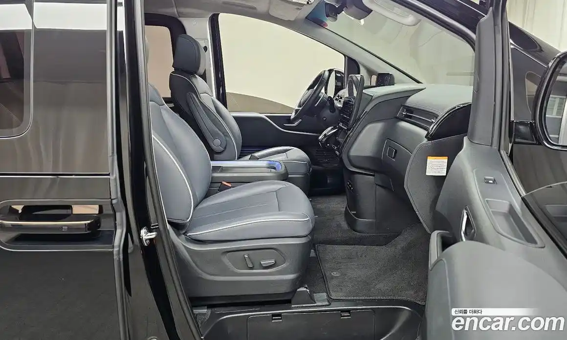 Hyundai Staria 2024 1.6 Автомат в Москве № 796533, фото 11