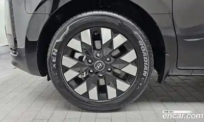 Hyundai Staria 2024 1.6 Автомат в Москве № 796533, миниатюра 5