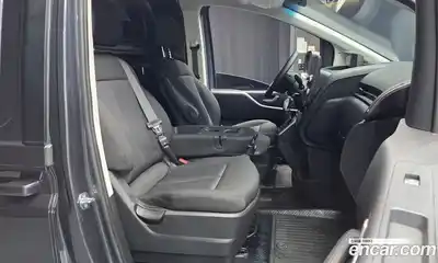 Hyundai Staria 2023 2.2 Автомат в Москве № 796936, миниатюра 11