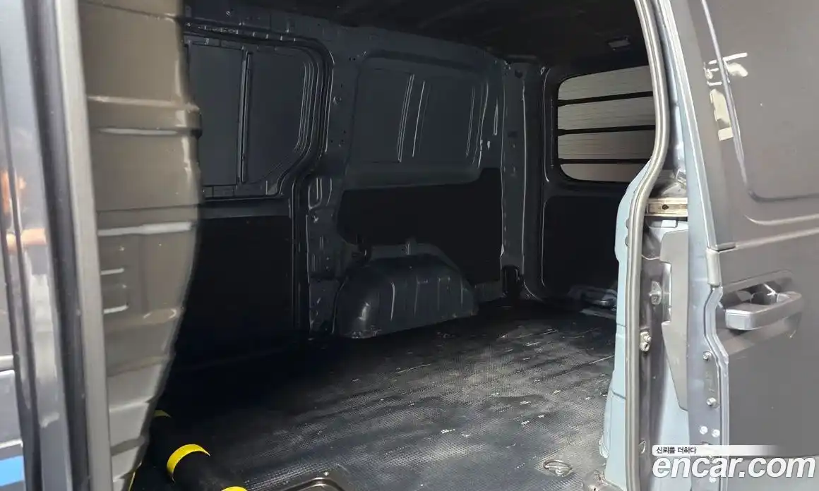 Hyundai Staria 2023 2.2 Автомат в Москве № 796936, фото 19