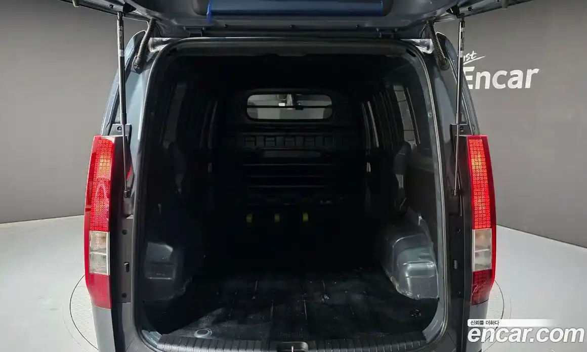 Hyundai Staria 2023 2.2 Автомат в Москве № 796936, фото 20