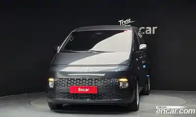 Hyundai Staria 2023 2.2 Автомат в Москве № 796936, миниатюра 3