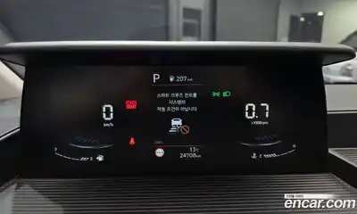 Hyundai Staria 2023 2.2 Автомат в Москве № 796936, миниатюра 8