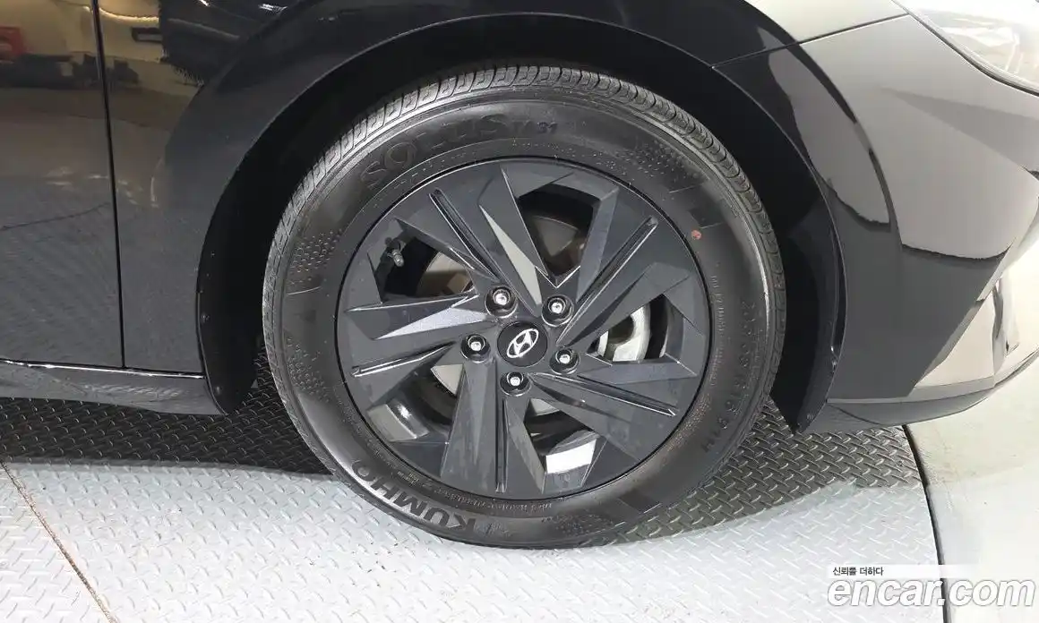 Hyundai Avante 2021 1.6 Автомат в Москве № 797185, фото 5