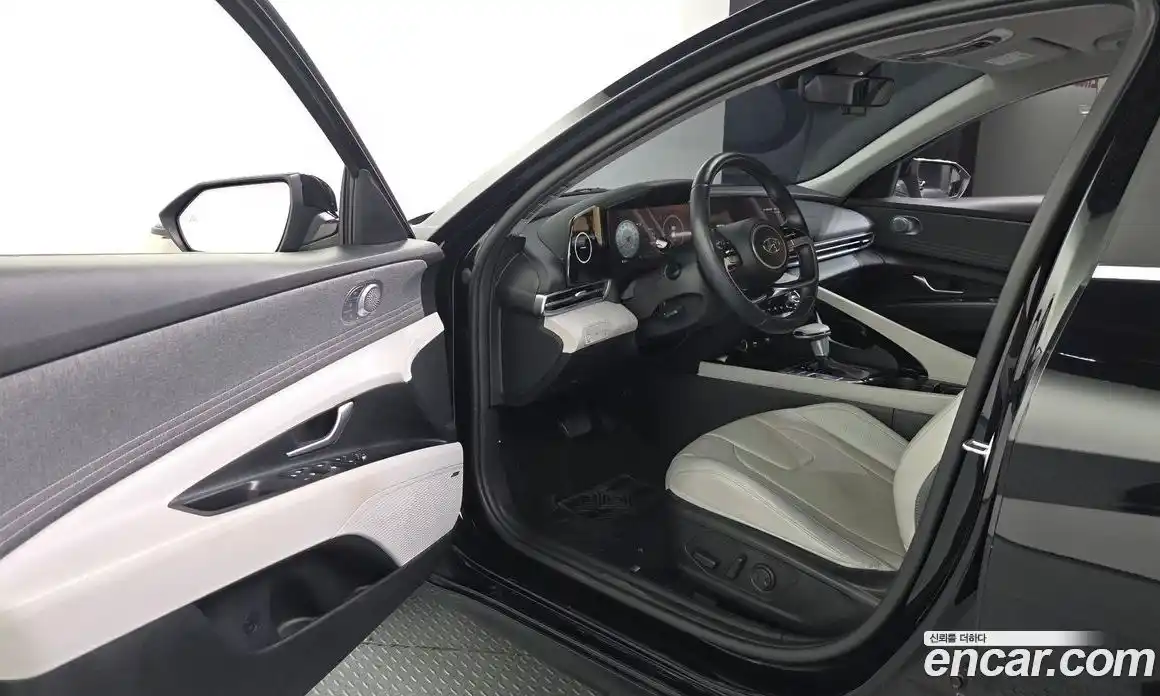 Hyundai Avante 2021 1.6 Автомат в Москве № 797185, фото 10