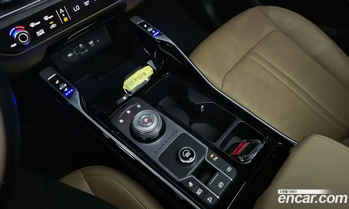 Kia Sorento 2023 1.6 Автомат в Москве № 797839, фото 9