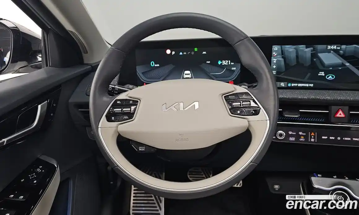 Kia EV6 2023 0.1 Автомат в Москве № 798030, фото 13