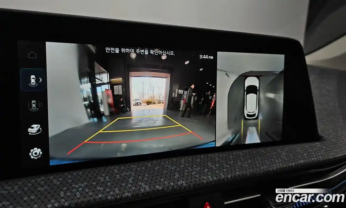 Kia EV6 2023 0.1 Автомат в Москве № 798030, фото 15