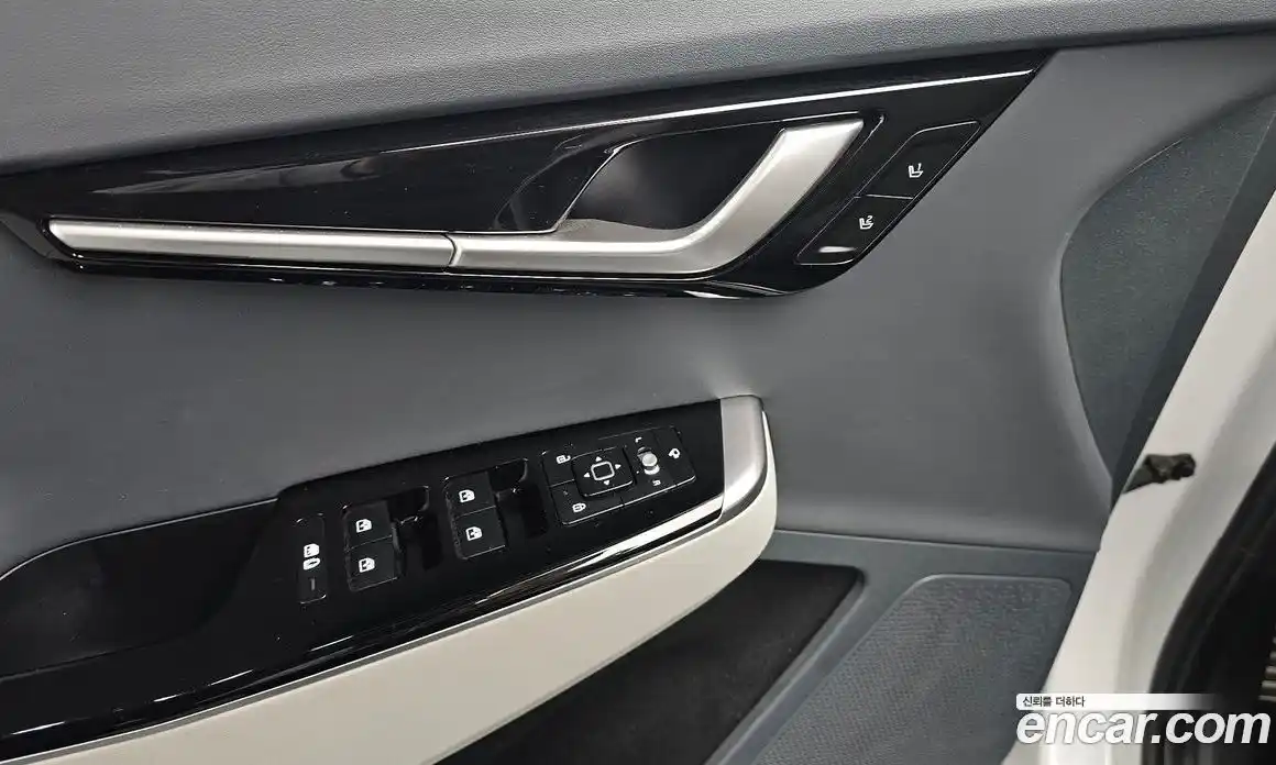 Kia EV6 2023 0.1 Автомат в Москве № 798030, фото 17