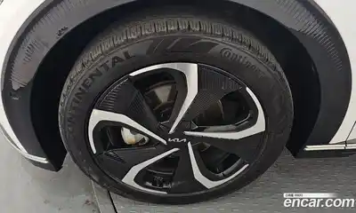 Kia EV6 2023 0.1 Автомат в Москве № 798030, миниатюра 5